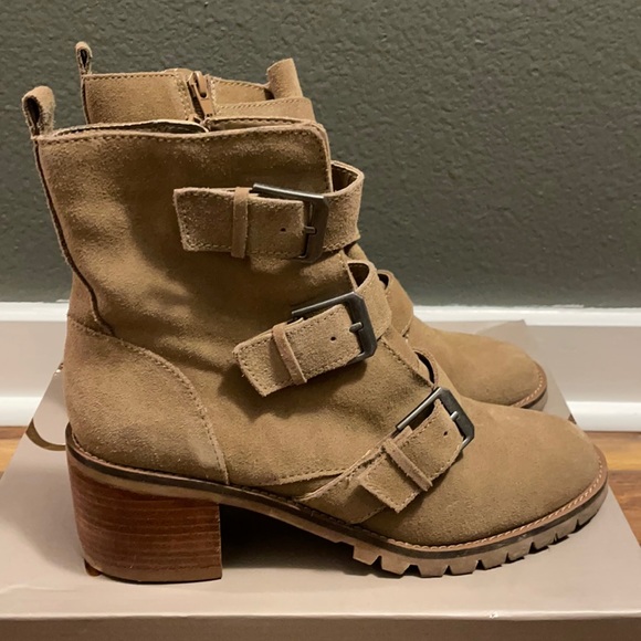 Crown Vintage Boots